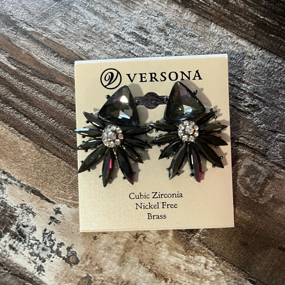 Versona Pewter Earrings